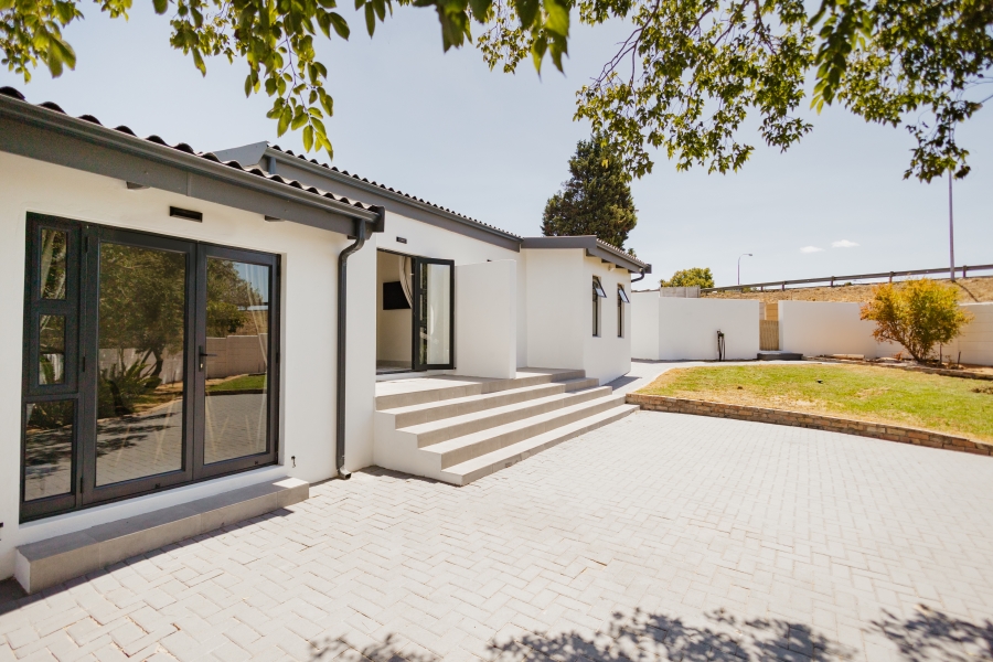 To Let 1 Bedroom Property for Rent in Vredenberg Western Cape